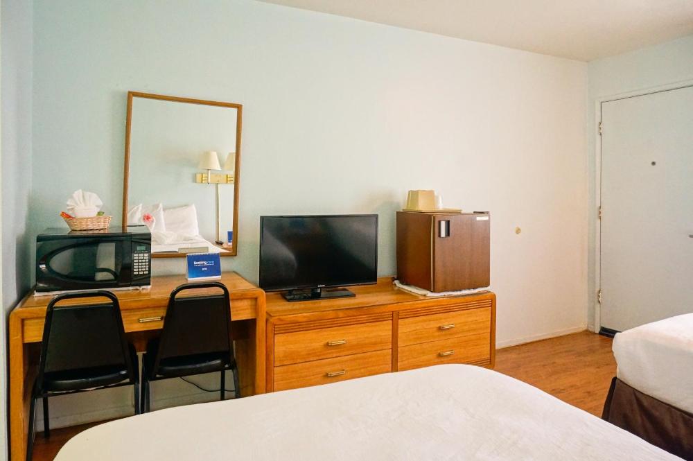 Deluxe Double Room with Extra Bed - Non-Smoking interior
